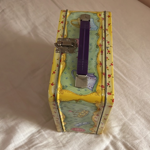 Brighton Lunch Box - Picture 2 of 3